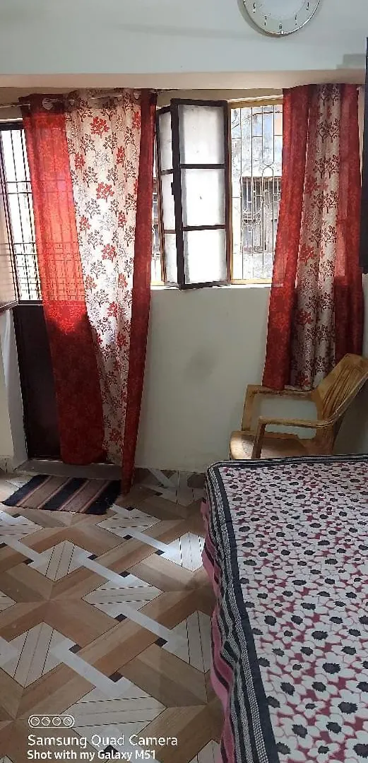 Kalyani Home Stay In Varanasi Pansiyon
